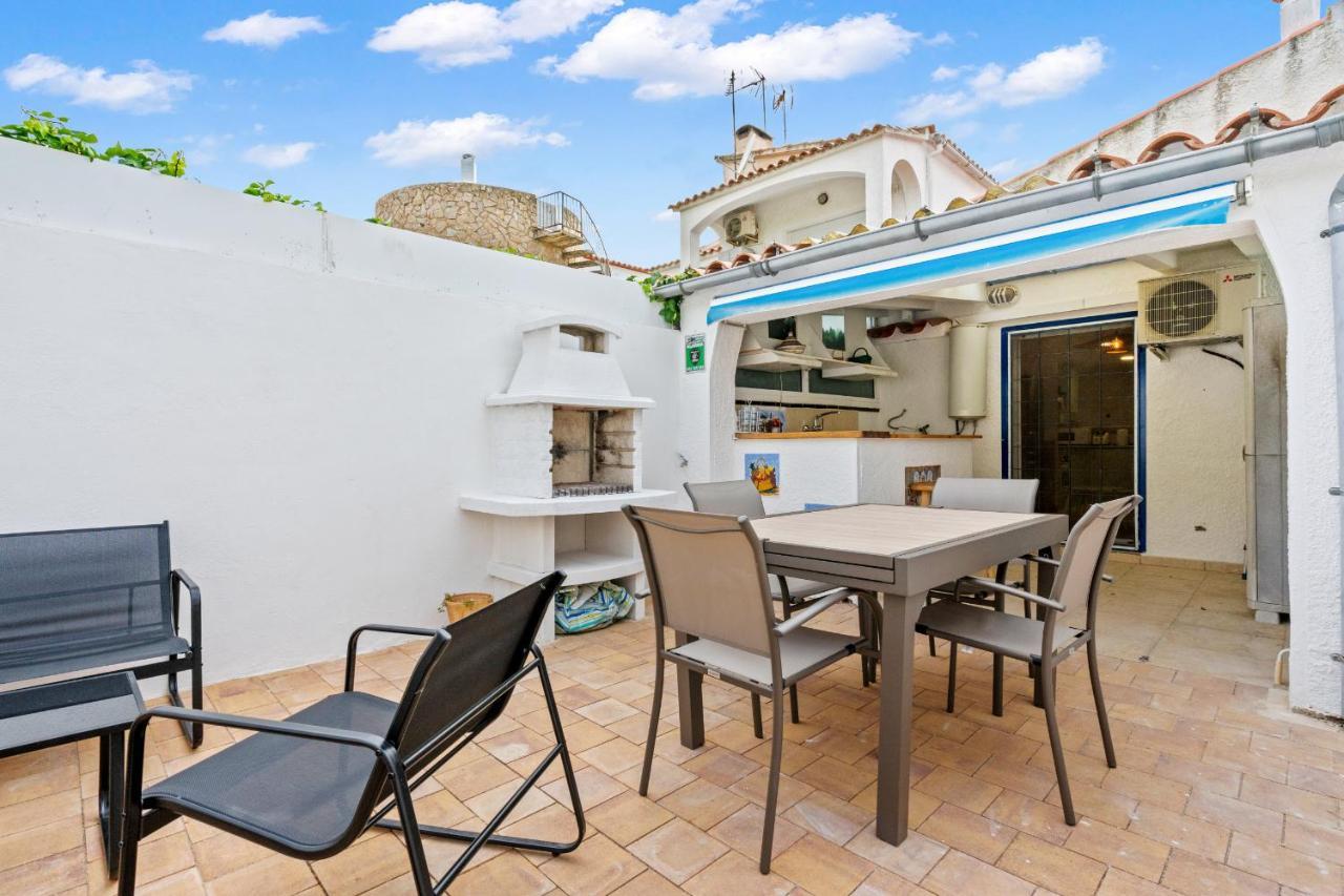 Welcs Casa 077 Emp Cerca Del Mar Villa Empuriabrava Eksteriør bilde