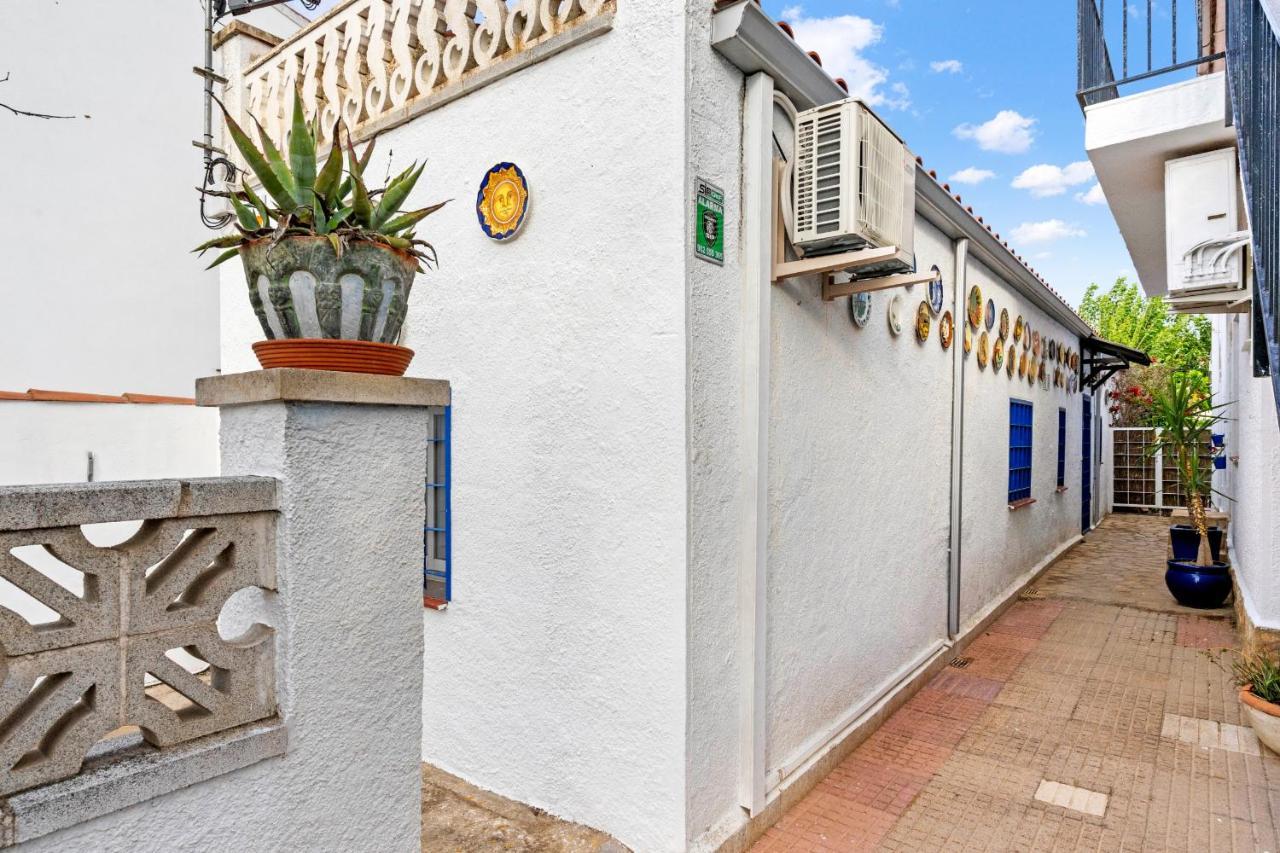Welcs Casa 077 Emp Cerca Del Mar Villa Empuriabrava Eksteriør bilde